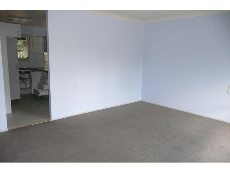 8 Hughes Street, Taree NSW 2430