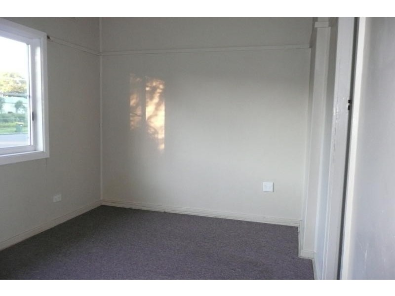 2-4 Gill Avenue, Taree NSW 2430