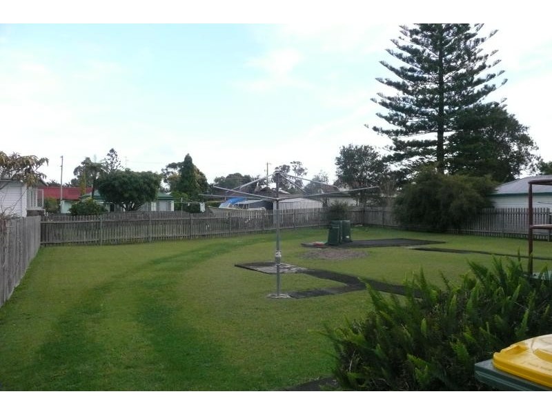 2-4 Gill Avenue, Taree NSW 2430