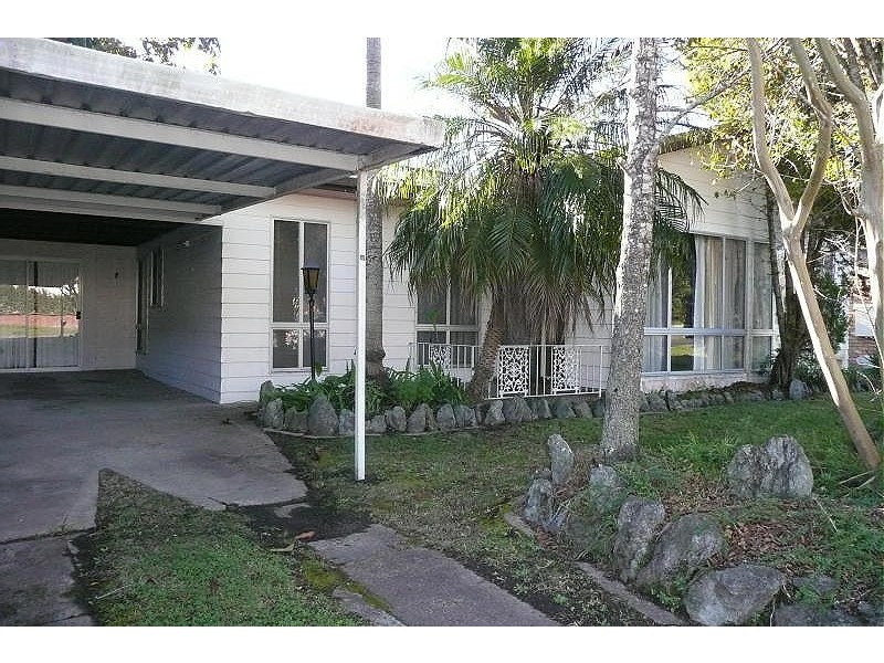 11 Bayview Crescent, Taree NSW 2430