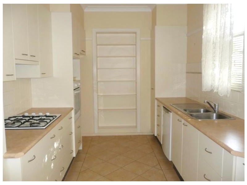 18 Latham Avenue, Taree NSW 2430