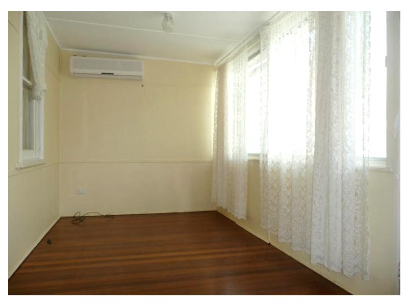 18 Latham Avenue, Taree NSW 2430