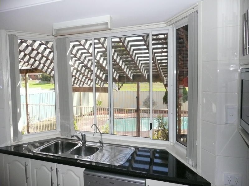 2 Bundarra Close, Taree NSW 2430