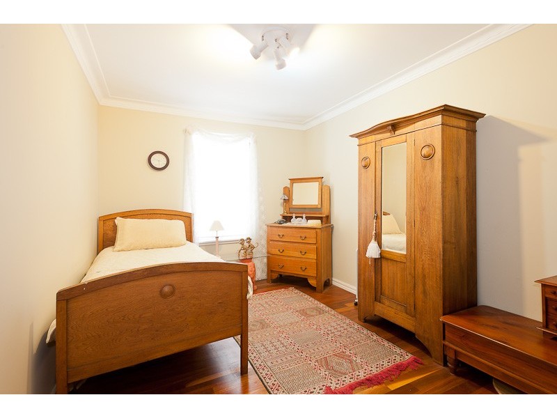 16A Crescent Avenue, Taree NSW 2430