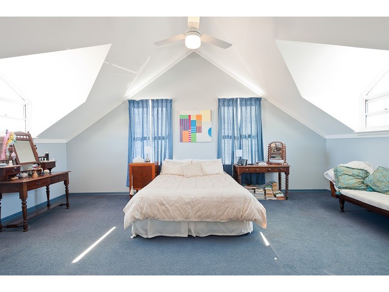 16A Crescent Avenue, Taree NSW 2430
