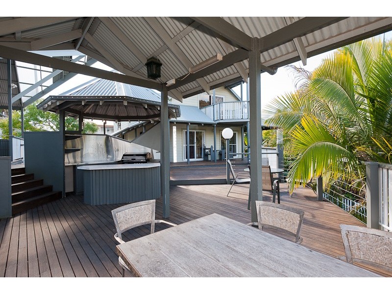 16A Crescent Avenue, Taree NSW 2430
