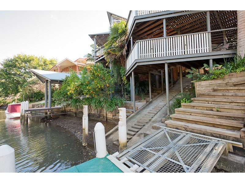 16A Crescent Avenue, Taree NSW 2430