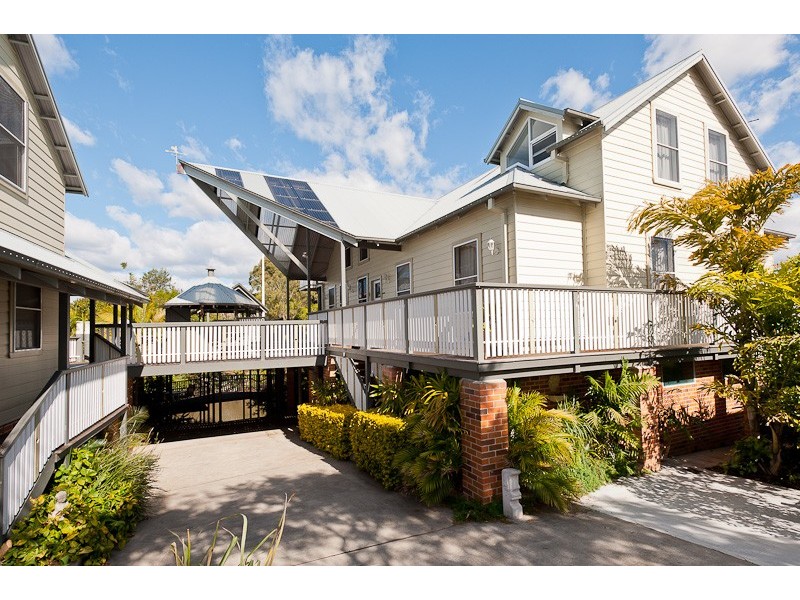 16A Crescent Avenue, Taree NSW 2430