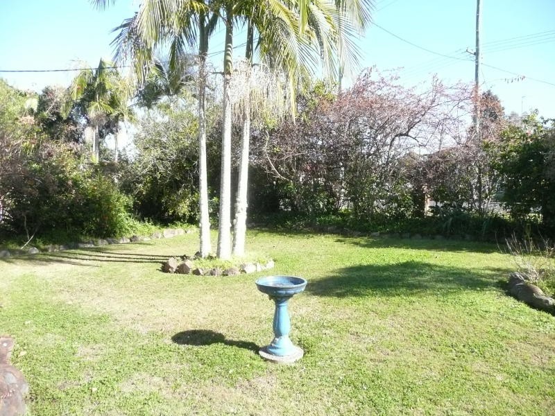 8 Edinburgh Drive, Taree NSW 2430