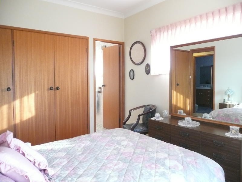 8 Dugdale Avenue, Taree NSW 2430