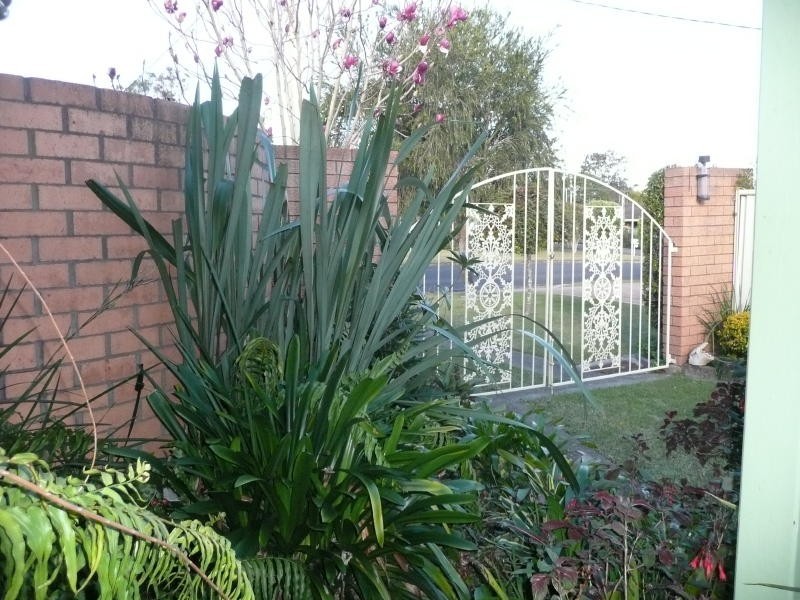 8 Dugdale Avenue, Taree NSW 2430