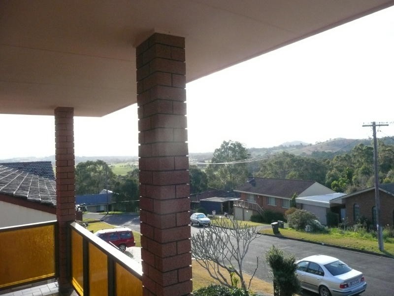 8 Dugdale Avenue, Taree NSW 2430