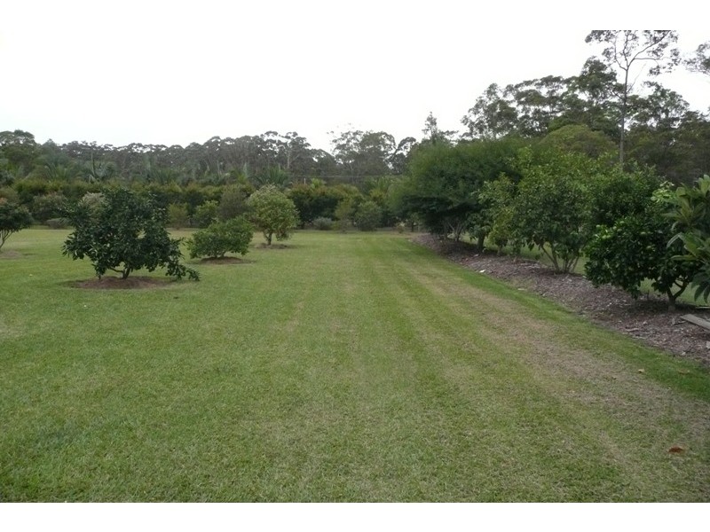 16 South Heron Rd, Old Bar NSW 2430