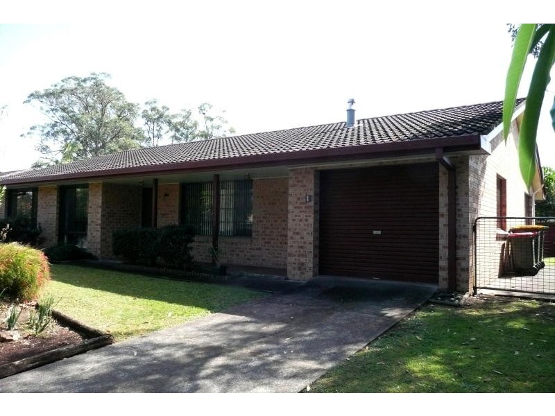 1 Gollan Avenue, Tinonee NSW 2430