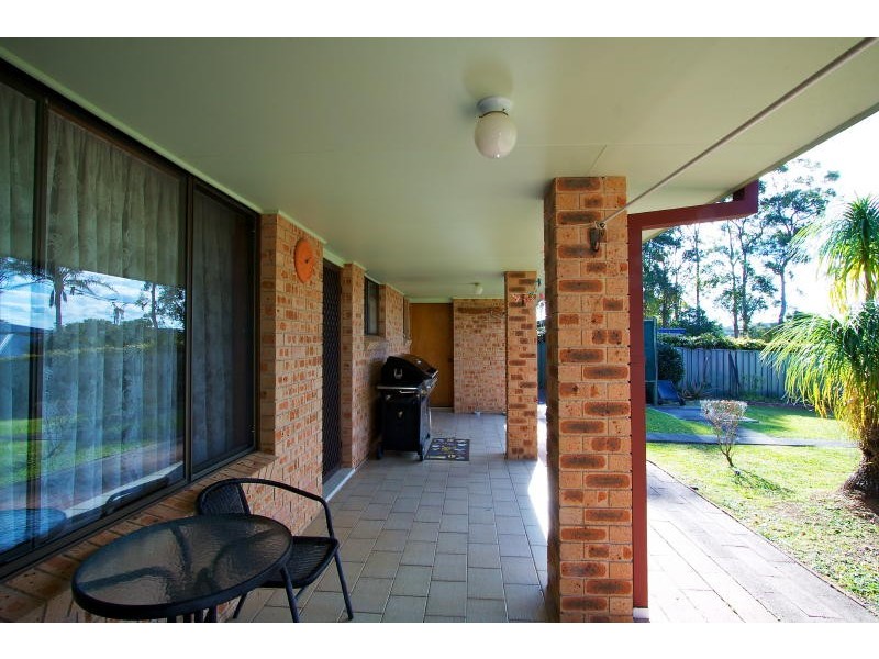 1 Gollan Avenue, Tinonee NSW 2430