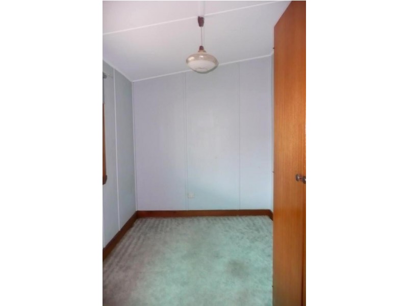 8 York Street, Taree NSW 2430
