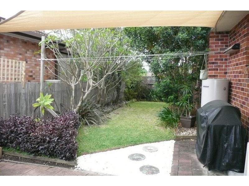 2/27 Palanas Drive, Taree NSW 2430
