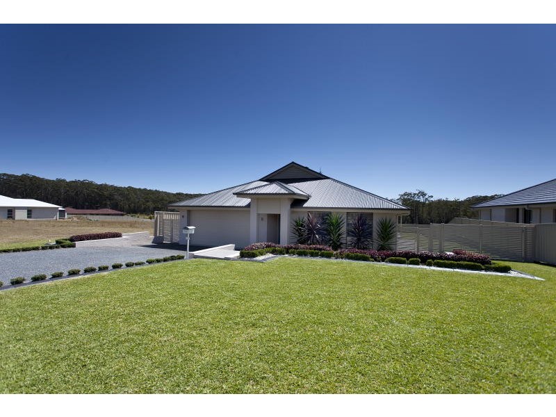 14 Janice Street, Wallabi Point NSW 2430