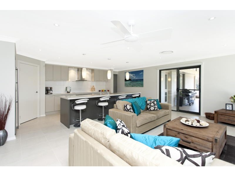 14 Janice Street, Wallabi Point NSW 2430