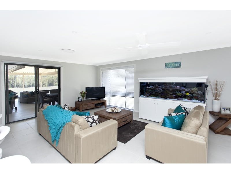 14 Janice Street, Wallabi Point NSW 2430