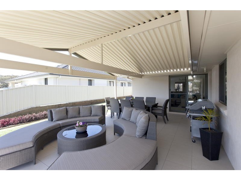 14 Janice Street, Wallabi Point NSW 2430