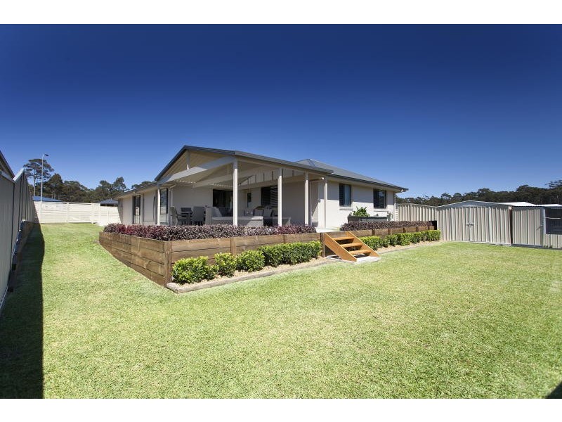 14 Janice Street, Wallabi Point NSW 2430