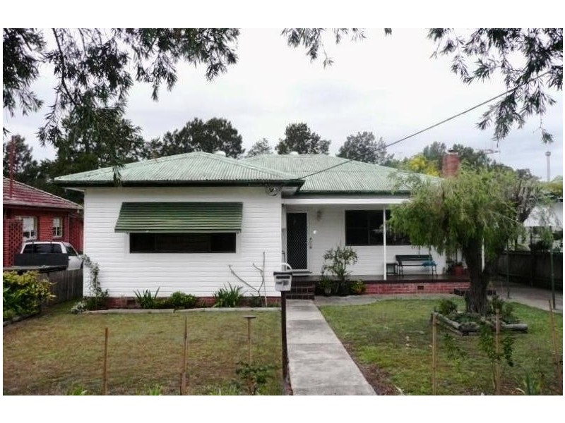 14 Mackay Street, Taree NSW 2430