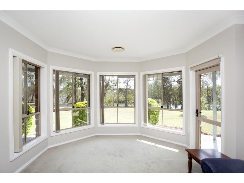 4 Hina Close, Old Bar NSW 2430