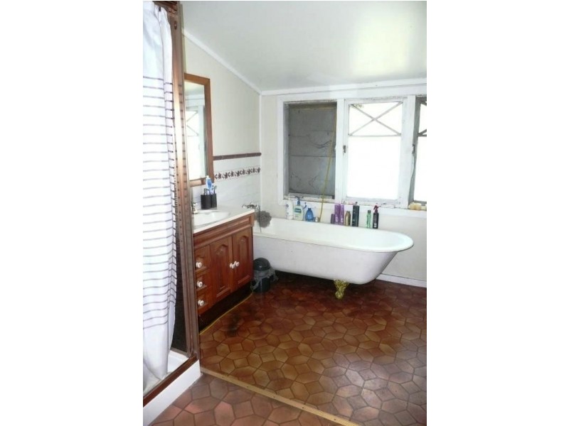 18 Mortimer Street, Wingham NSW 2429