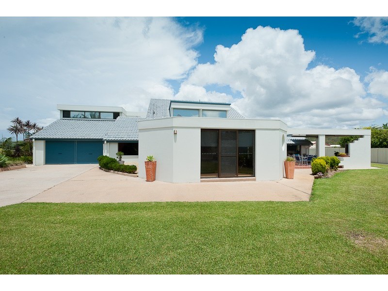 3 Seaspray Circuit, Wallabi Point NSW 2430