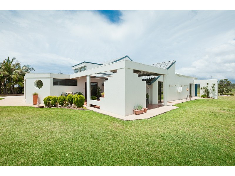 3 Seaspray Circuit, Wallabi Point NSW 2430
