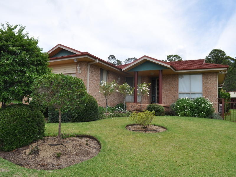 54 Killawarra Drive, Taree NSW 2430