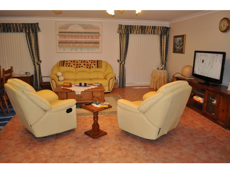 54 Killawarra Drive, Taree NSW 2430