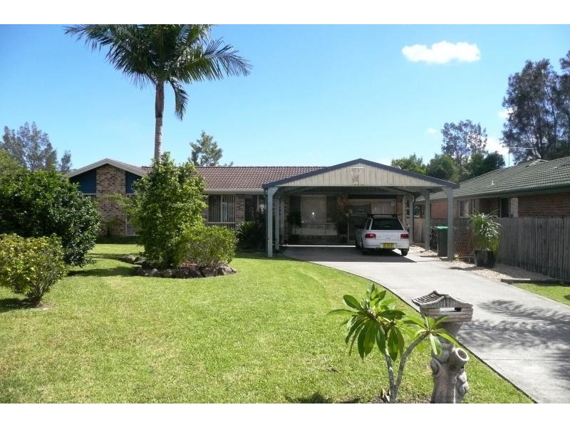 15 Rohini Place, Taree NSW 2430