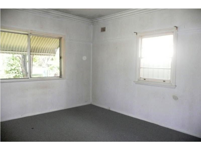 37 Bahtoo Parade, Taree NSW 2430