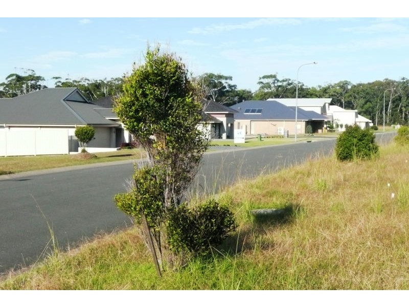 11 Janice Street, Wallabi Point NSW 2430