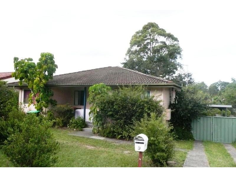 9 Deakin Crescent, Taree NSW 2430
