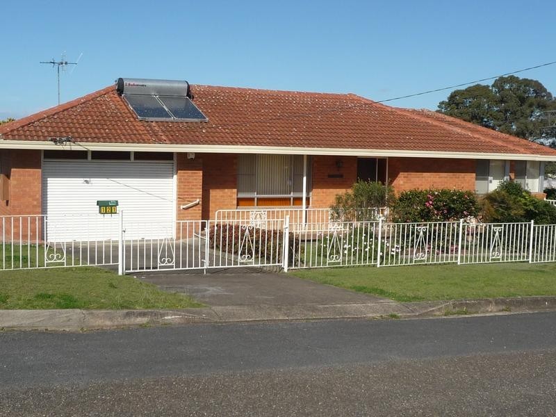 121 Commerce Street, Taree NSW 2430