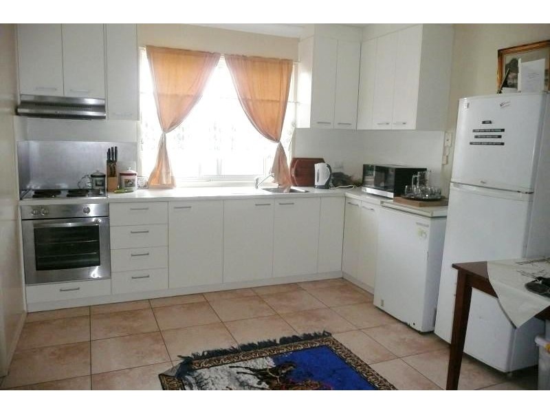 2/39 Old Bar Road, Old Bar NSW 2430