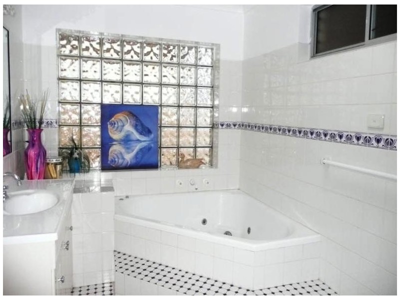 22 Plummer Street, Taree NSW 2430