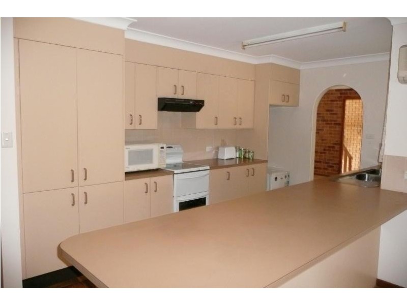 27 Amaroo Drive, Taree NSW 2430