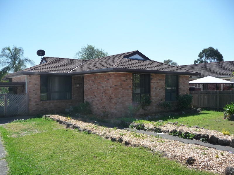 4 Woodcliffe Parade, Taree NSW 2430