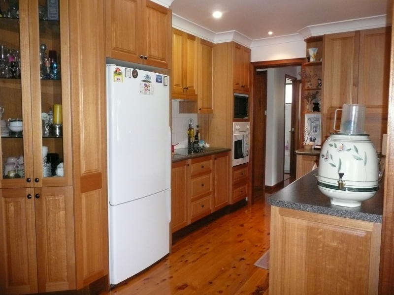 16 Wootton Crescent, Taree NSW 2430