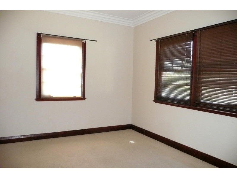 74 Commerce Street, Taree NSW 2430