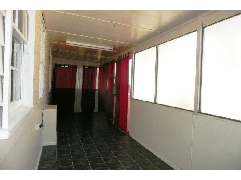 74 Commerce Street, Taree NSW 2430