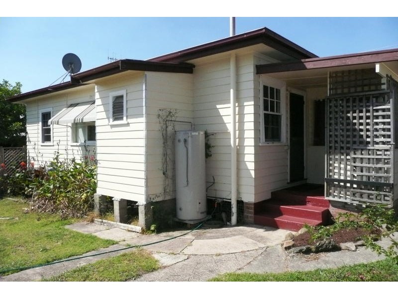 74 Commerce Street, Taree NSW 2430