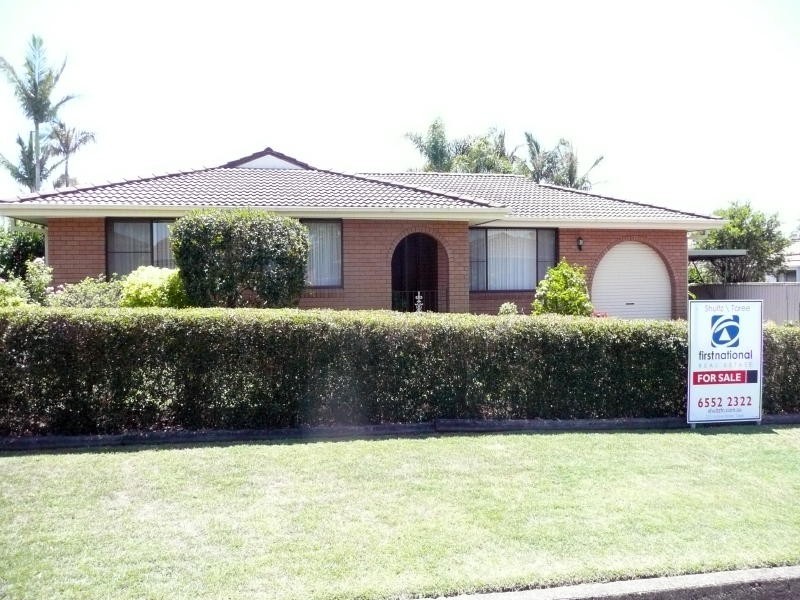 1 Tristiana Crescent, Taree NSW 2430