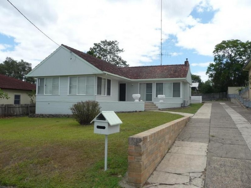 17 Richardson Street, Taree NSW 2430