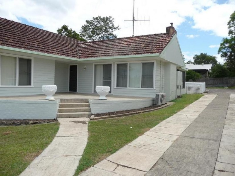 17 Richardson Street, Taree NSW 2430