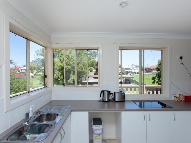 102A Albert Street, Taree NSW 2430